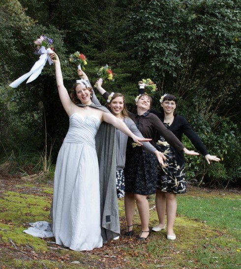 Shell with her bridesmaids; The Dreamstress, The Sewphist and me